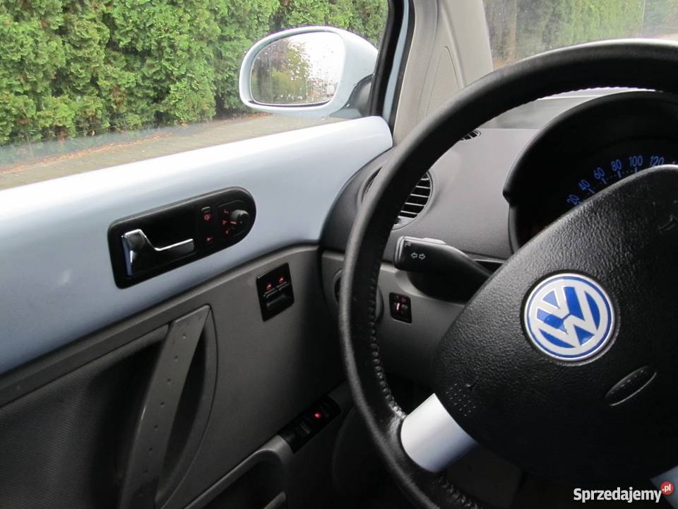 Nieuszkodzony Volkswagen Beetle 2001 aluminiowe felgi Leszno