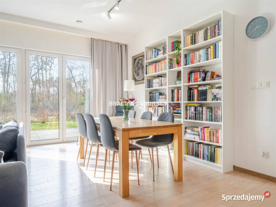 Dom Proszówki 1229m2