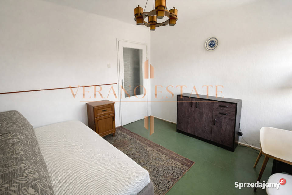 INWESTORA 3 POKOJE TUŻ OBOK WUM Rok budowy 1963