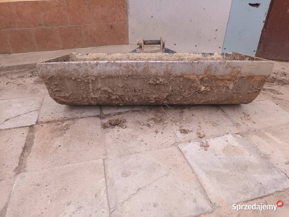 Sprzedam łyżkę Rok produkcji 1999 Pozostałe Ostrów