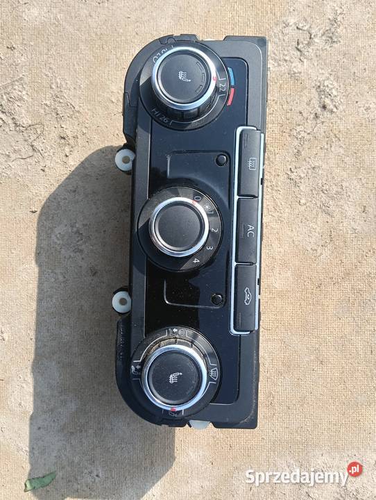 Panel nawiewu golf 6 VI 3c8 907 336j zju Wąwolnica