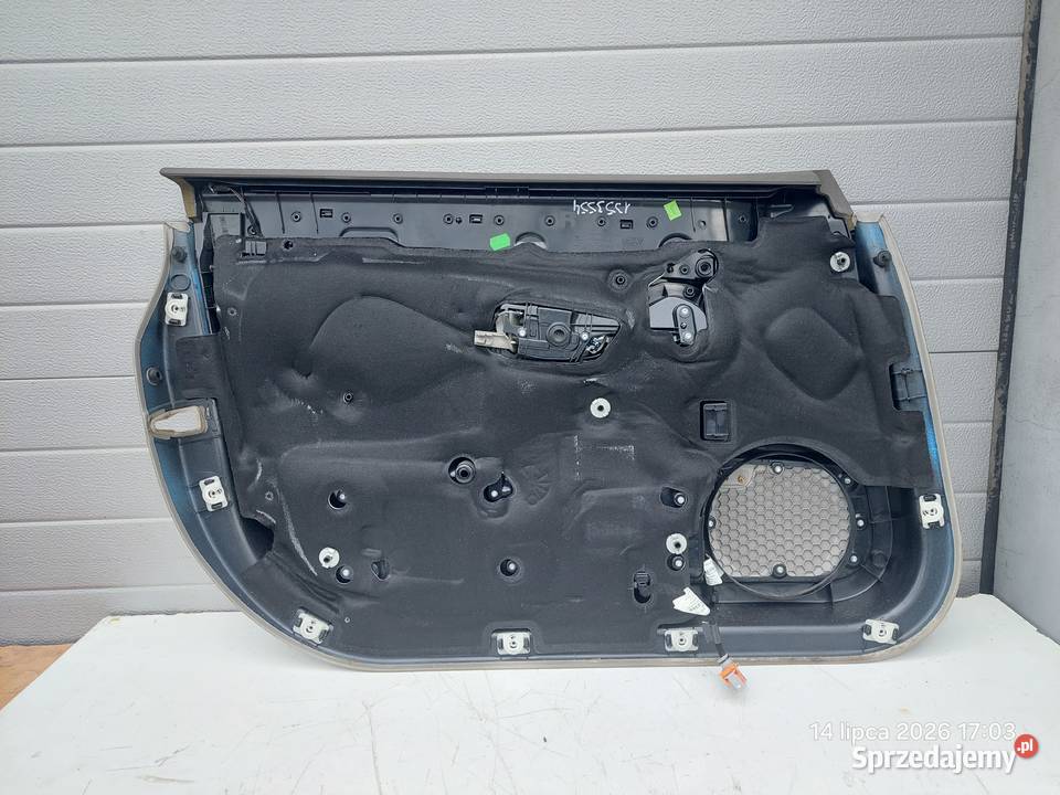 AUDI A8 D3 42 TDI 0510 TAPICERKA DRZWI PRAWA Włoszczowa