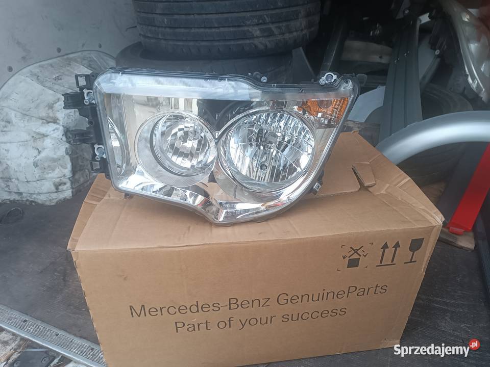 Lampa Mercedes actros lewe