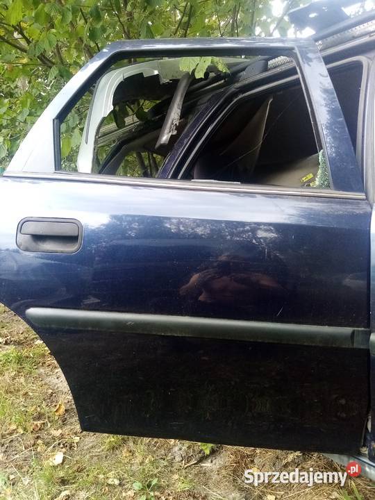 Dzrzi tył tylne prawe Opel Vectra b kombi L282 osobowe