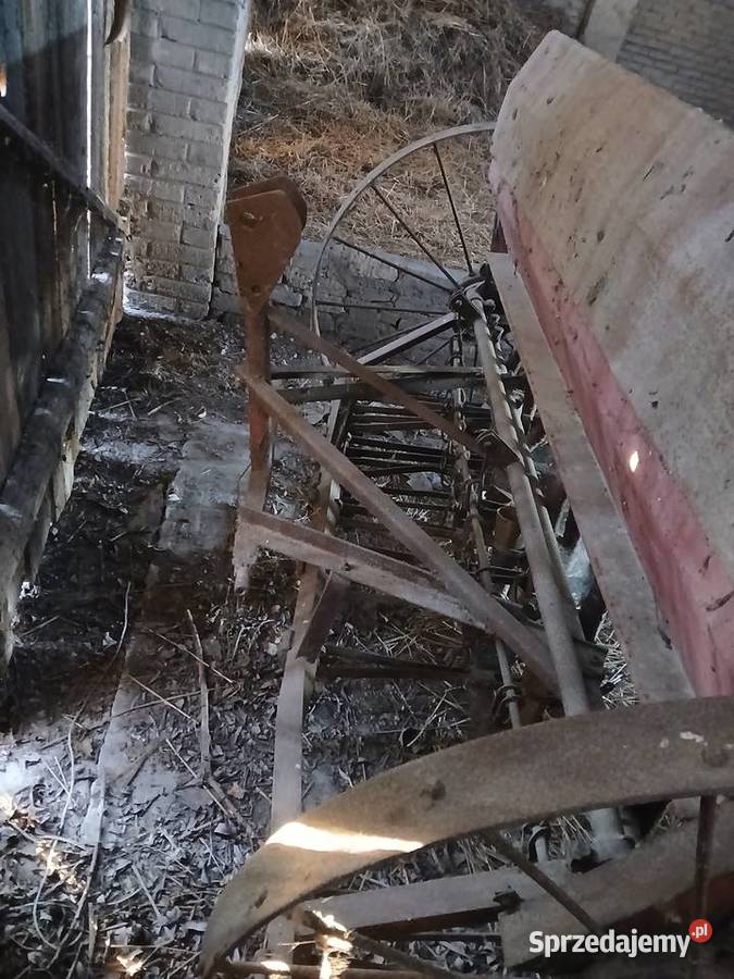 Siewnik stary typ Masywny PRL Siewniki i sadzarki Moszyny sprzedam