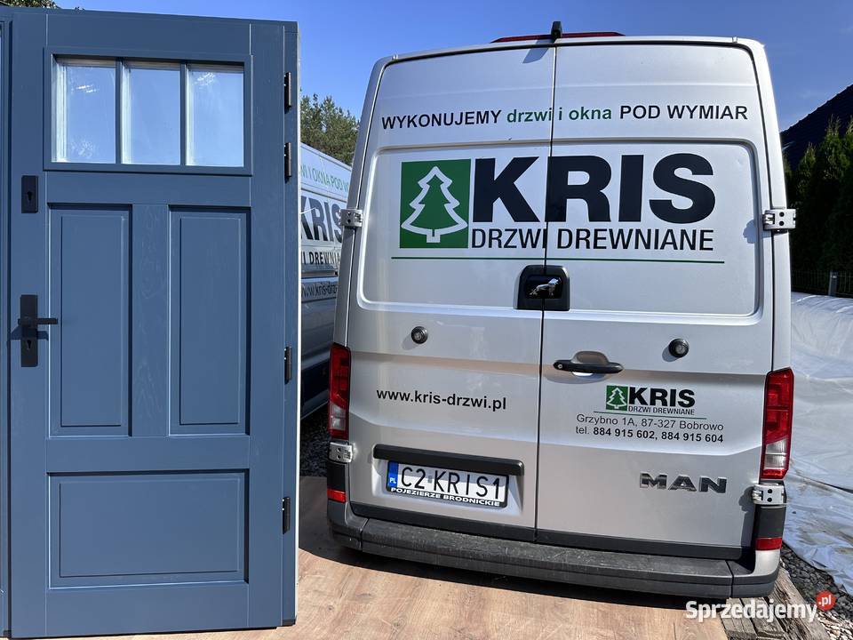 Drzwi zewnętrzne drewniane czarne zielone wielkopolskie