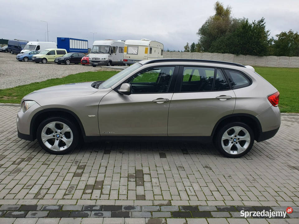 BMW X1 20d 177 X Drive Bixenon Hak Raty Zamiana 2000cm3 Strobice sprzedam