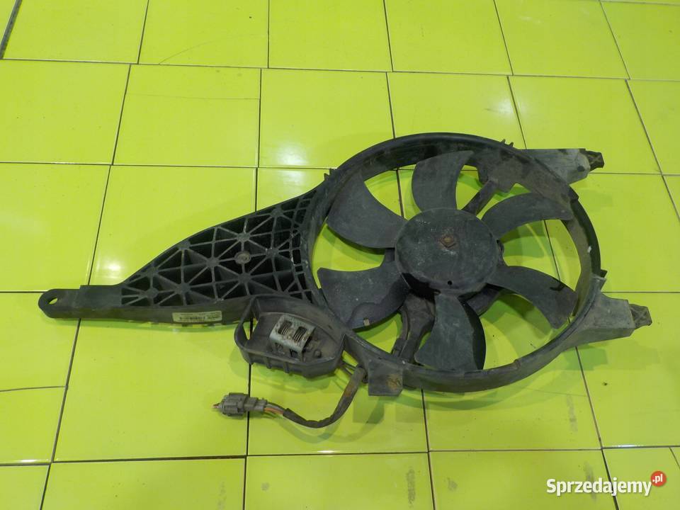 NISSAN NAVARA III D40 25 DCI AUT 05r wentylator