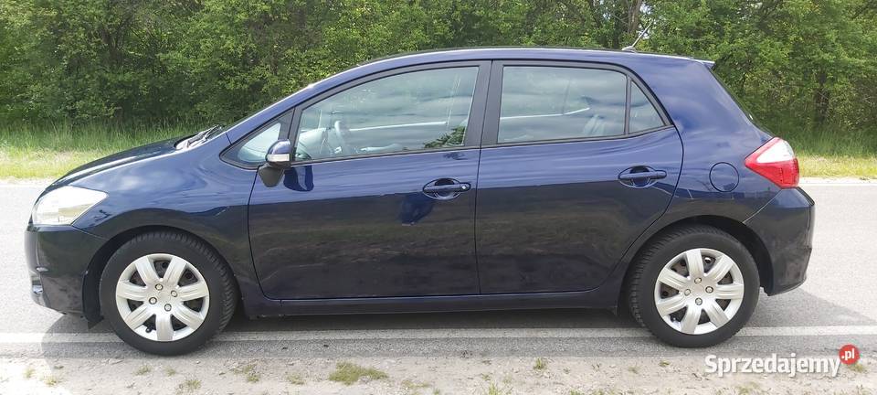 Toyota Auris LIFT 14D4D 90 2011r NAVI hak Skarżysko-Kamienna
