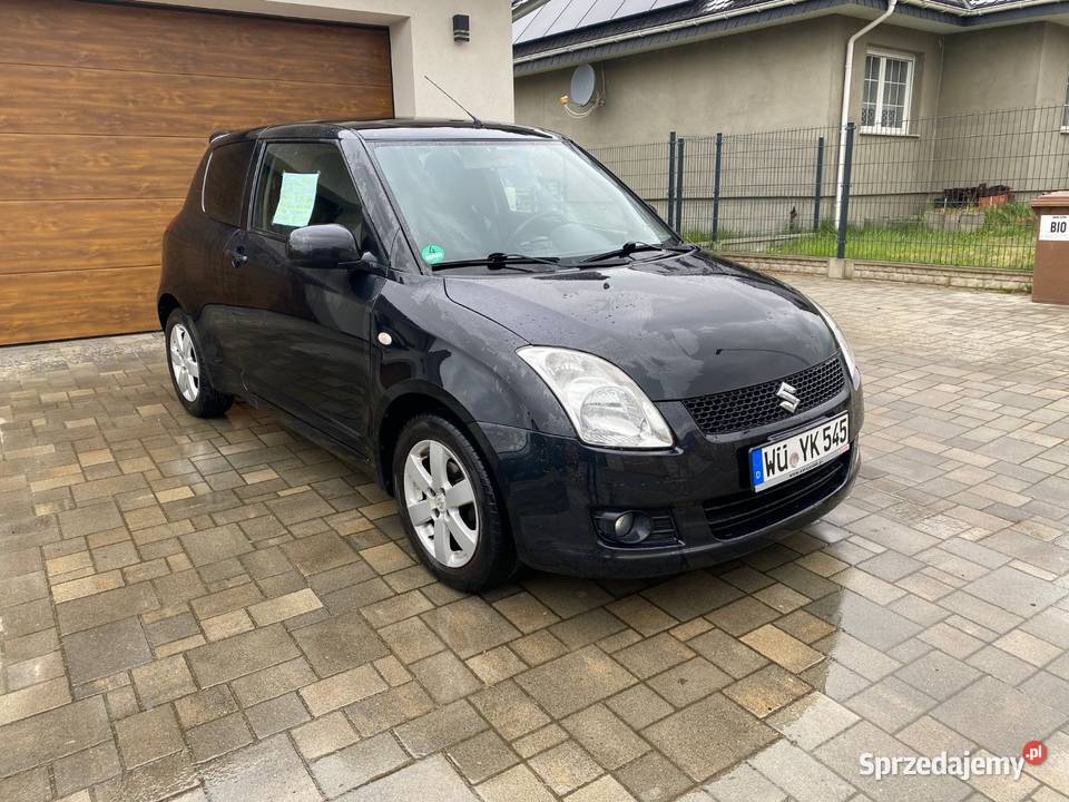 Suzuki Swift 13 L benzyna 2010 Swift Kępno