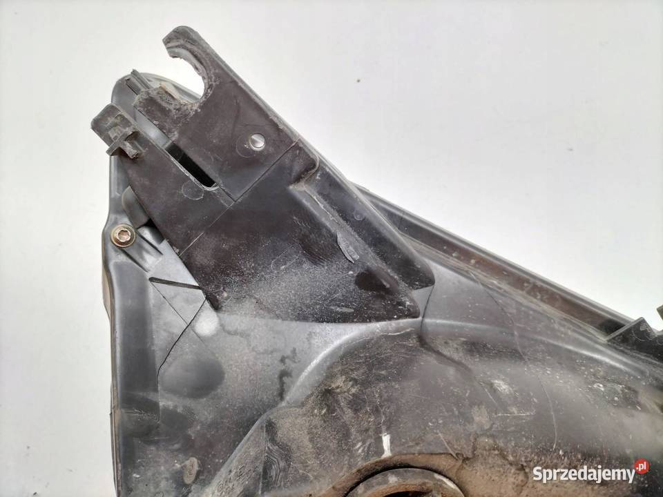 LAMPA PRZÓD LEWA XENON EUROPA USZKODZONA Renault osobowe