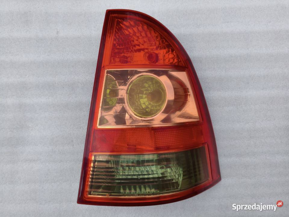 Lampa Prawy Tył Tylna Prawa Toyota Corolla E12 osobowe Wyszków