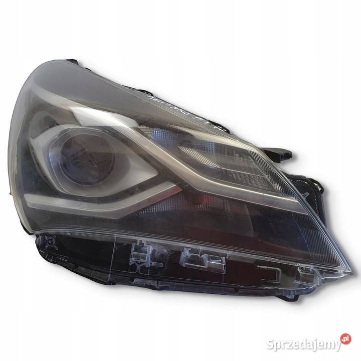 LAMPA PRAWA Toyota Yaris III LIFT prawa przednia lubelskie Chełm