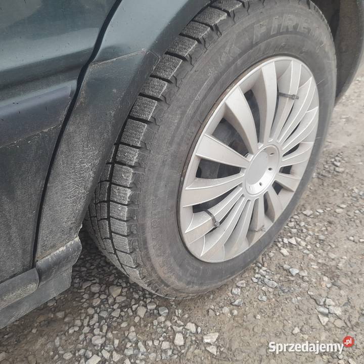 Audi 80 B4 19 td w całości na części Frampol sprzedam