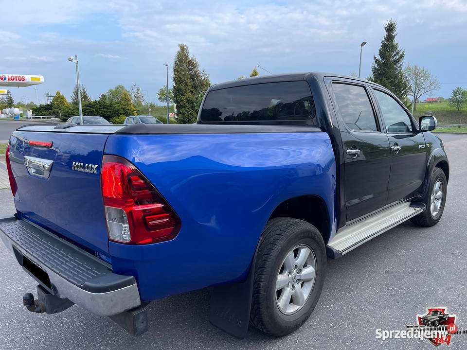 Paka Toyota Hilux przestrzeń załadunkowa Toyota Pasłęk