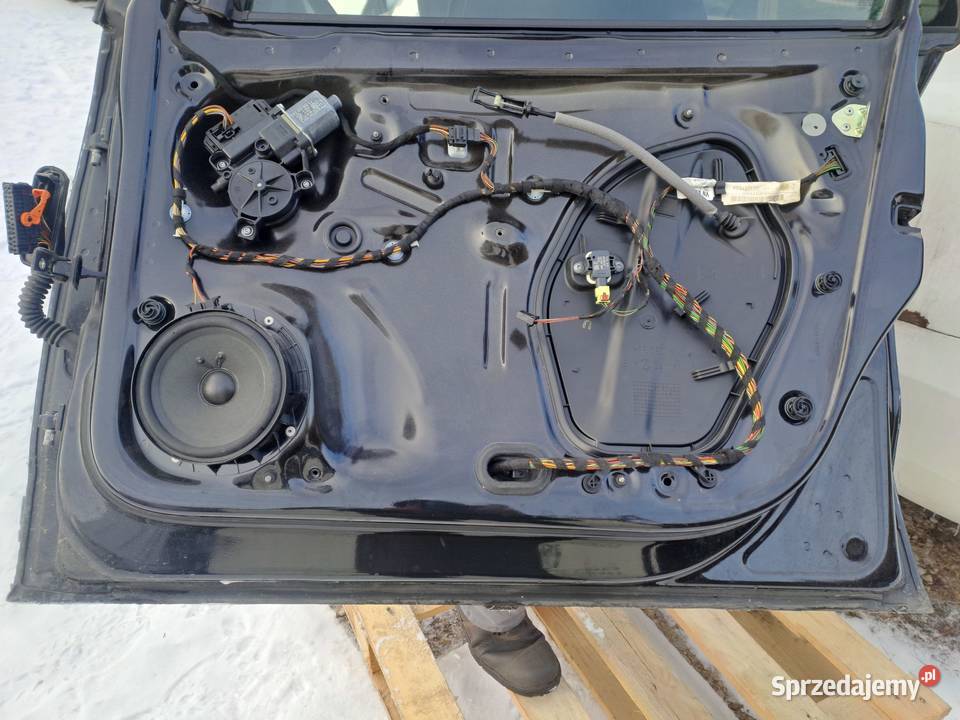 Volkswagen Polo 6R 5D drzwi kompletne kod Jastrzębie-Zdrój sprzedam