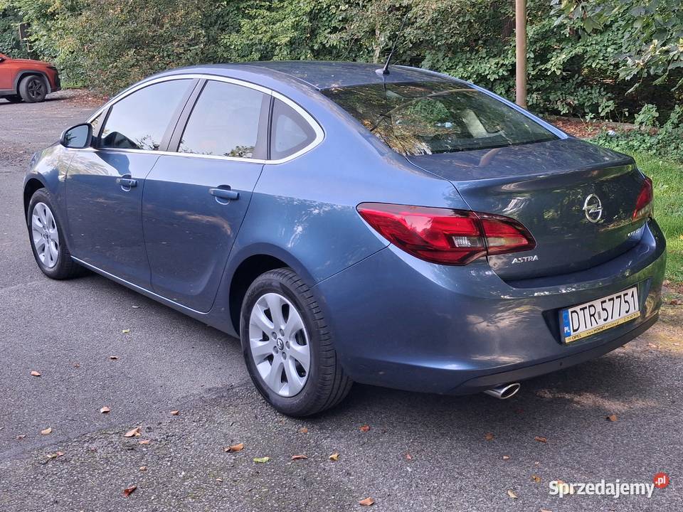 OPEL ASTRA J 14TURBO FABRGAZ SALON Astra
