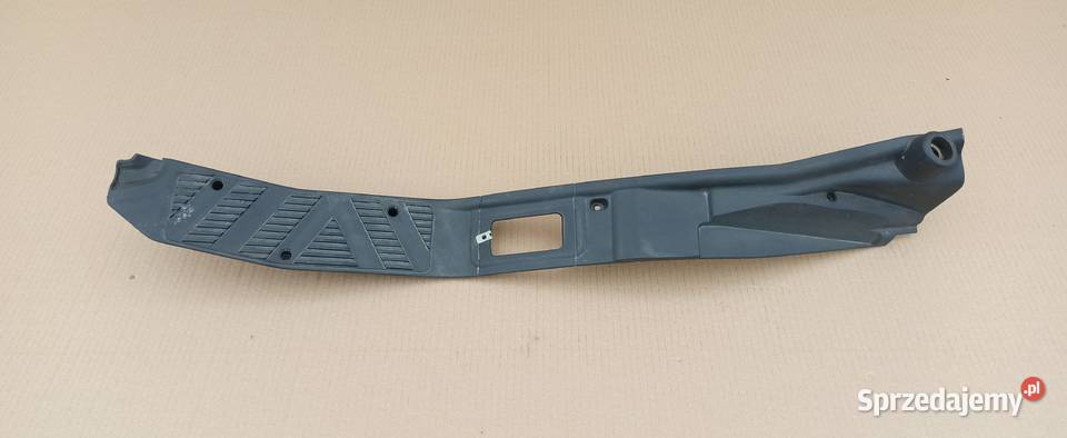 ACTROS MP4 WĄSKA KABINA NAKŁADKA PROGU PRAWA Bieleń sprzedam