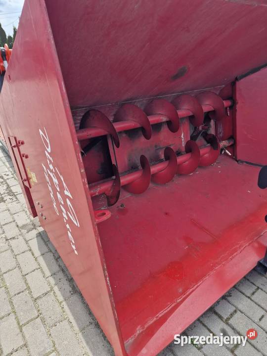 Dyspenser AG FS200 do torfu sieczki słomy i Do hodowli zwierząt Janków Przygodzki