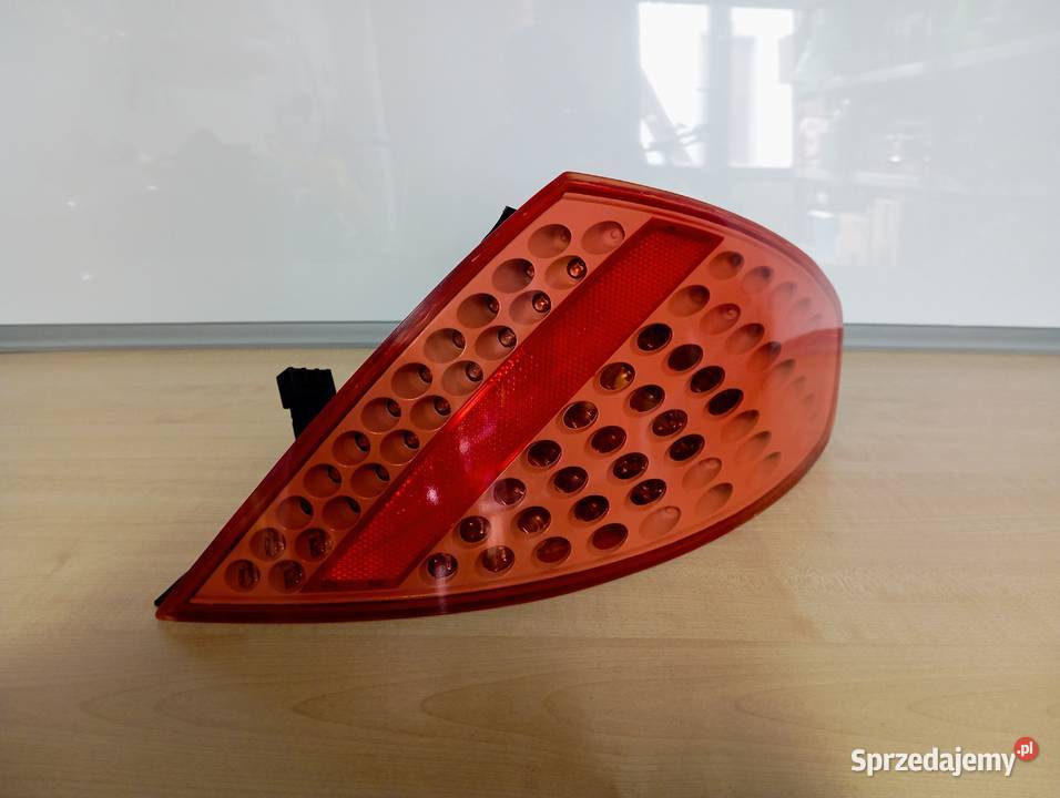 PEUGEOT 307CC LAMPA tylna LED prawa w błotnik Międzybórz