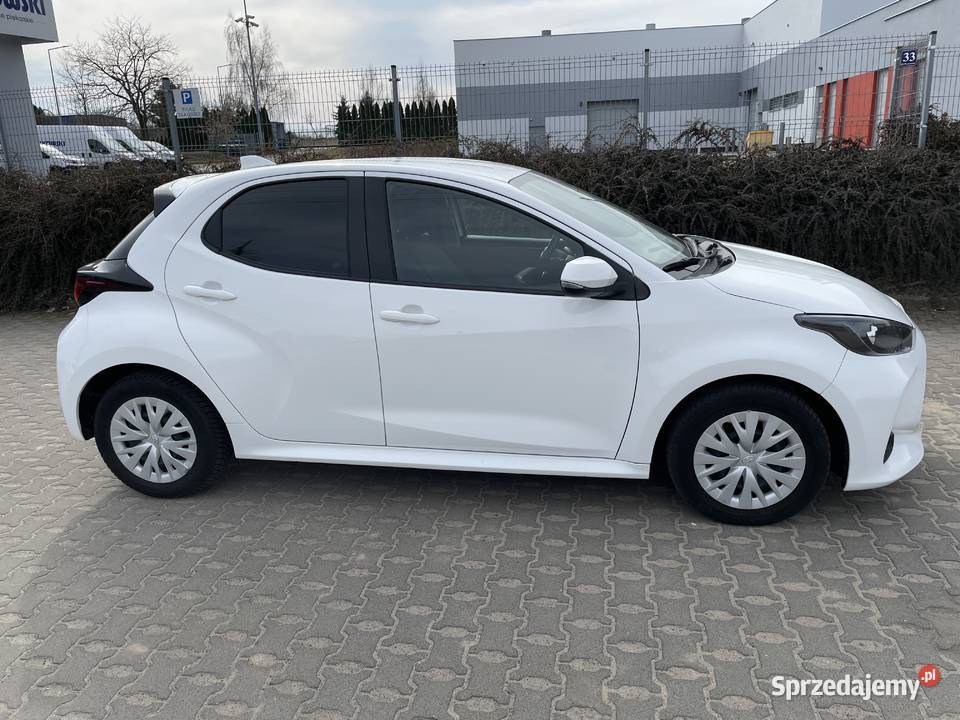 Marża garażowany Yaris Komorniki