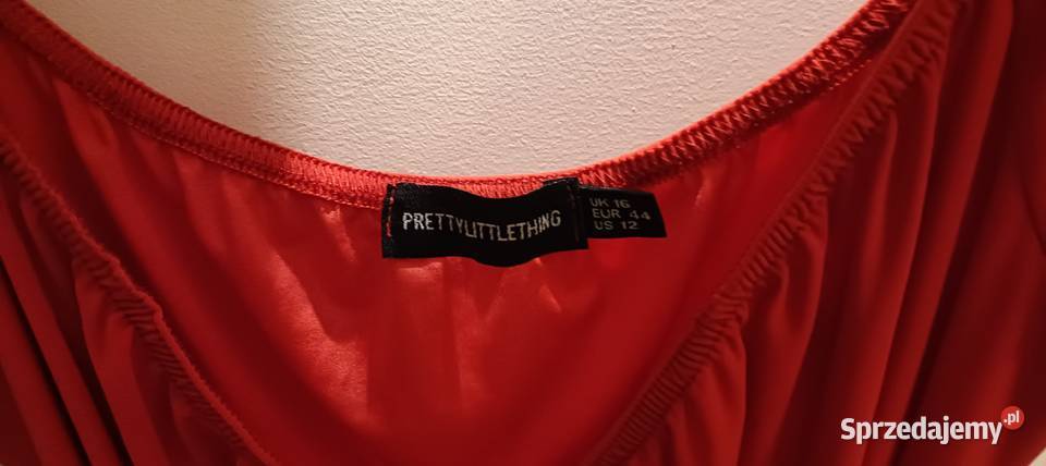 Piękna czerwona sukienka PrettyLittleThing Spódnice i sukienki Warszawa