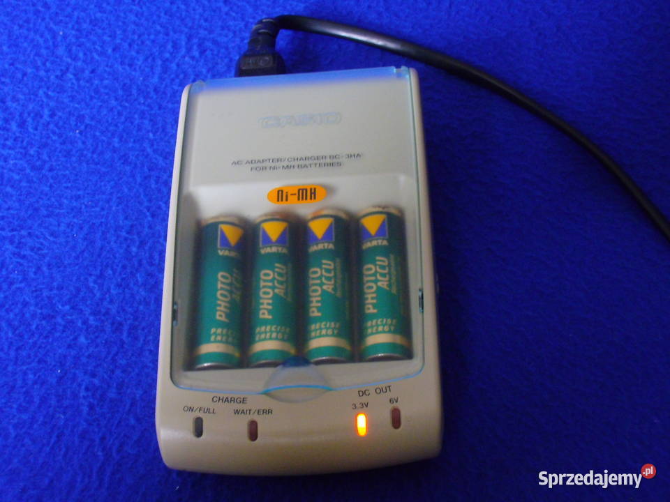 Automatyczna ładowarka akumulatorków i baterii Pozostałe Bielawa