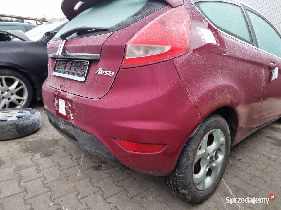 ZDERZAK TYŁ FORD FIESTA MK7 M9 HOT MAGENTA Lipno