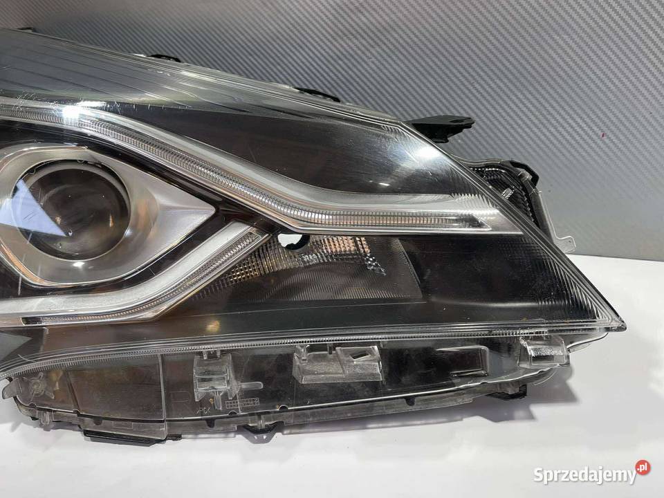 TOYOTA YARIS 3 LIFT PRAWA LAMPA PRZÓD Ostroróg
