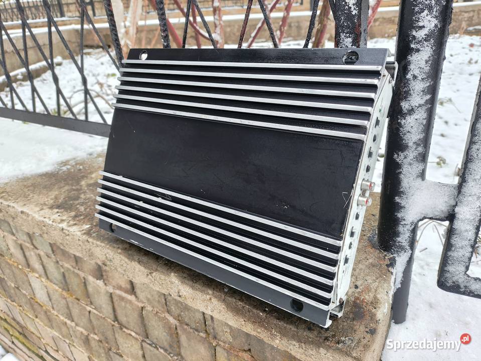 Wzmacniacz samochodowy 4 kanałowy Blaupunkt GTA Niegowonice sprzedam