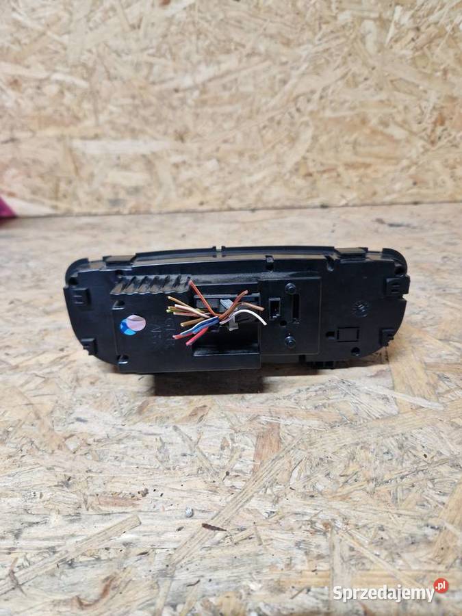 Panel nawiewu mercedes w203 2038300985 osobowe Złotoryja