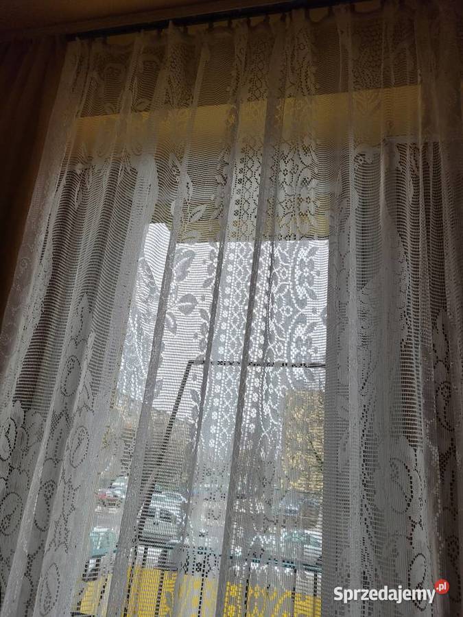 Sprzedam firankę podszytą taśmą Zelów