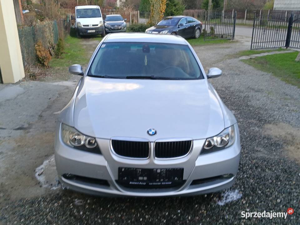 BMW e90 piękny stan i mały przebieg elektrycznie ustawiane fotele