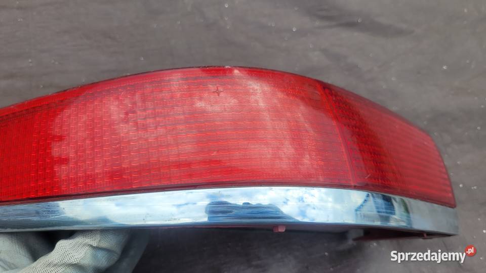 LAMPA PRAWA TYLNA PRAWY TYŁ FORD SCORPIO II MK2 osobowe