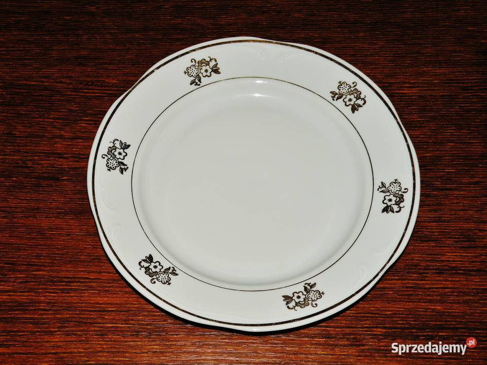 6 talerzy obiadowych płaskich Porcelana Włcławek sprzedam