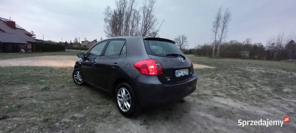 Toyota Auris 14 d4d 0910r