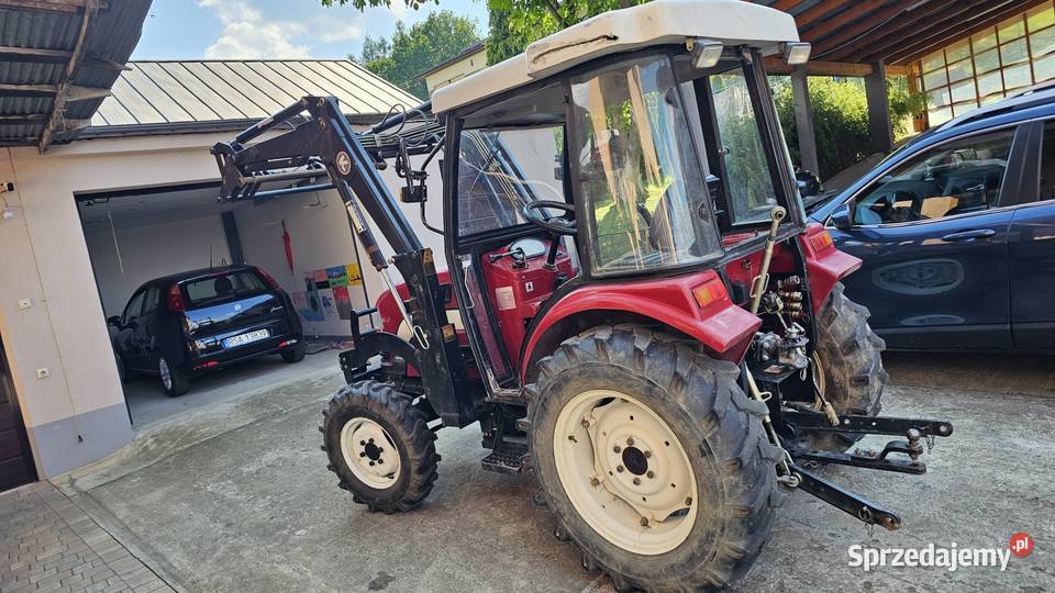 Ciągnik Rolniczy KNEGT 404 CG2 z Napędem 4x4 i Napęd 4x4 Zarszyn