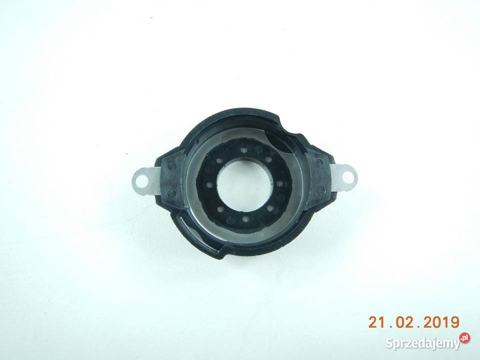 PLASTIK OSŁONKA CEWKI ZAPŁONOWEJ MAZDA sprzedam