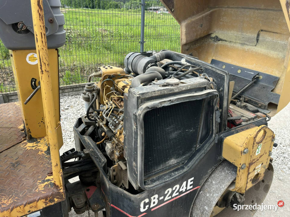 walec Caterpillar CB 224 E Walec CAT CB224 E pełny VAT Zagnańsk