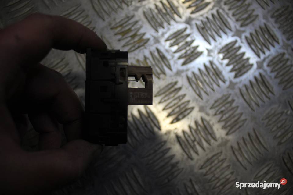 PRZYCISK BLOKADY DRZWI CITROEN C5 III X7