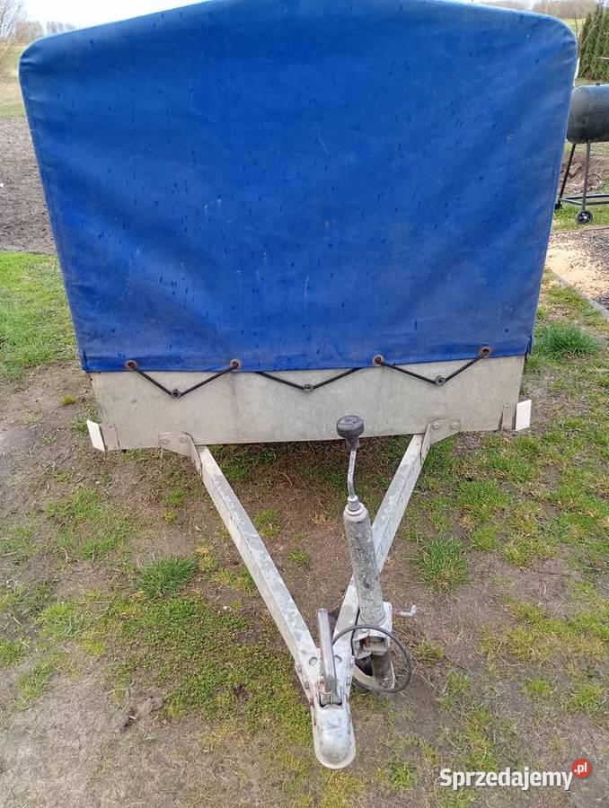 Przyczepka samochodowa