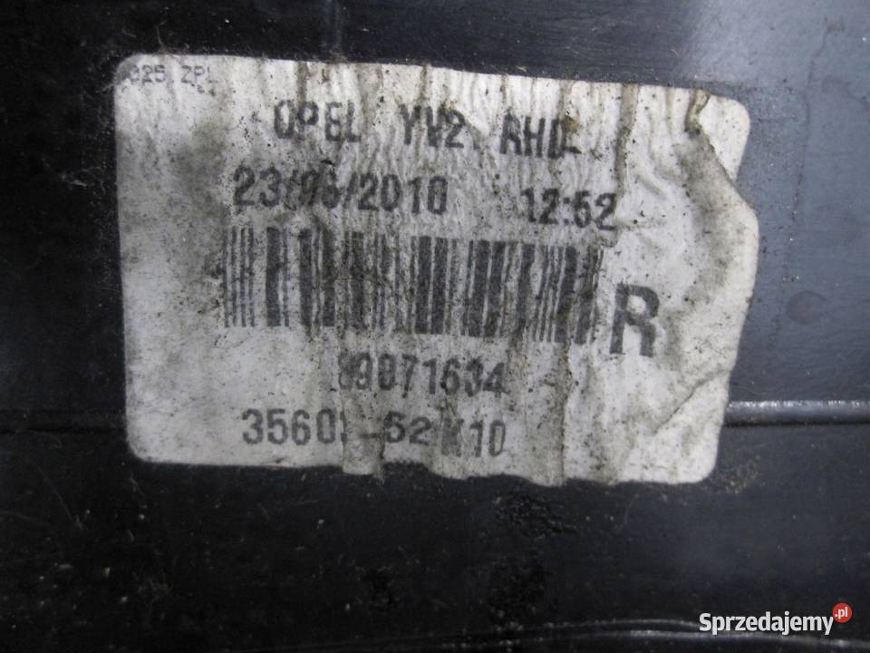 OPEL AGILA B 11r lampa prawa tył 89071639 sprzedam