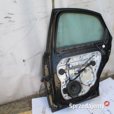 DRZWI PRAWY TYŁ VOLVO S40 0412 KOD LAKIERU019 Rakoniewice sprzedam