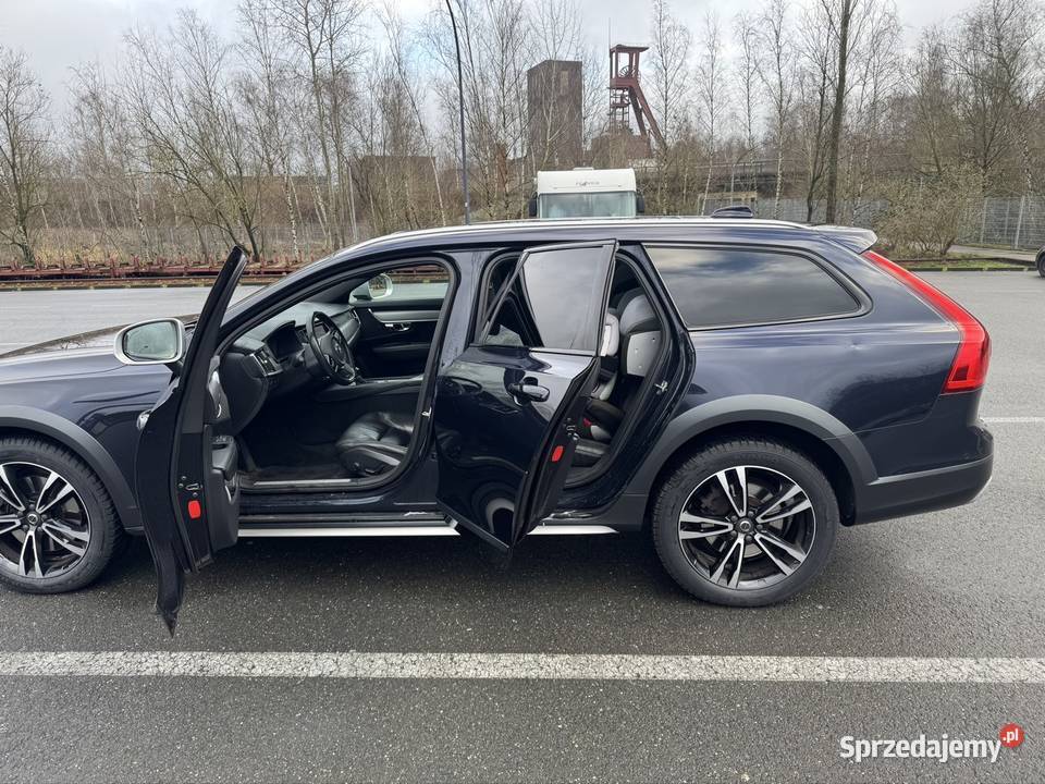 Volvo V90 Cross Country D5 AWD 032017 Bogate wielofunkcyjna kierownica Kołobrzeg