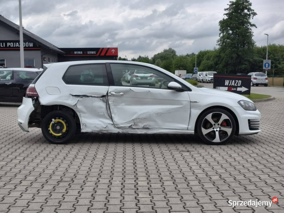 Volkswagen Golf GTI 20 benzyna 220 xenon ledy małopolskie Kęty