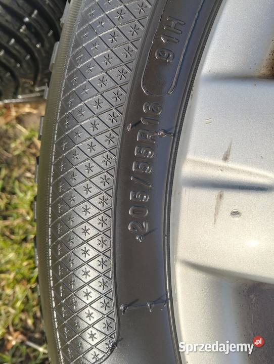Koła 5x112 jeździły na passat B7 z oponami Iłża