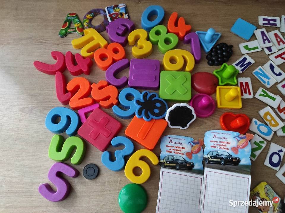 Zestaw magnesów Magnesy literki i cyferki notesy Płock