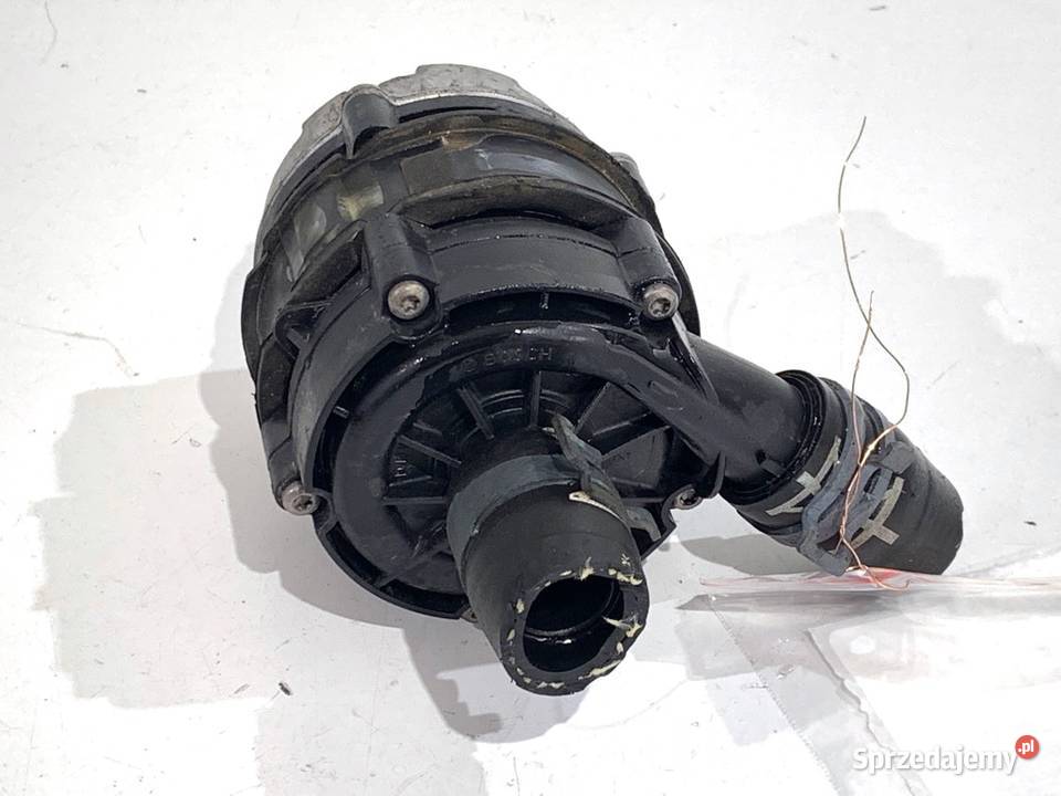 DODATKOWA POMPA WODY VW GOLF VII 04L965567 115 Pompy wody Układ chłodzenia