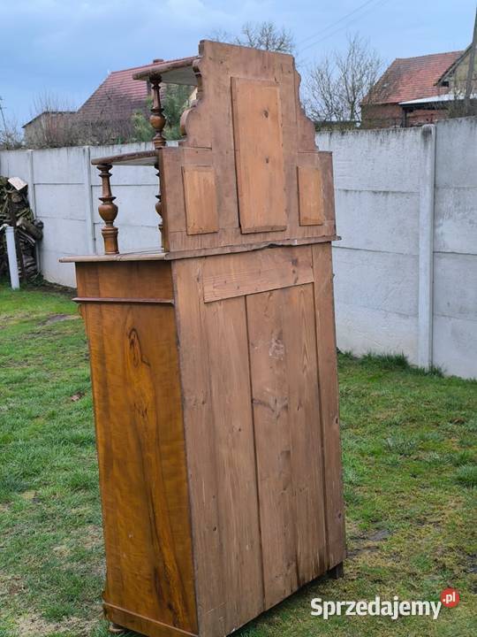 Vertiko AN stara bieliźniarka z nadstawką i Pozostałe