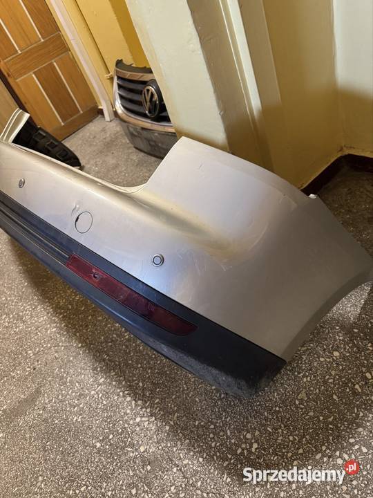 Vw Touran zderzak tył srebrny LA7w czujniki Zabrze sprzedam